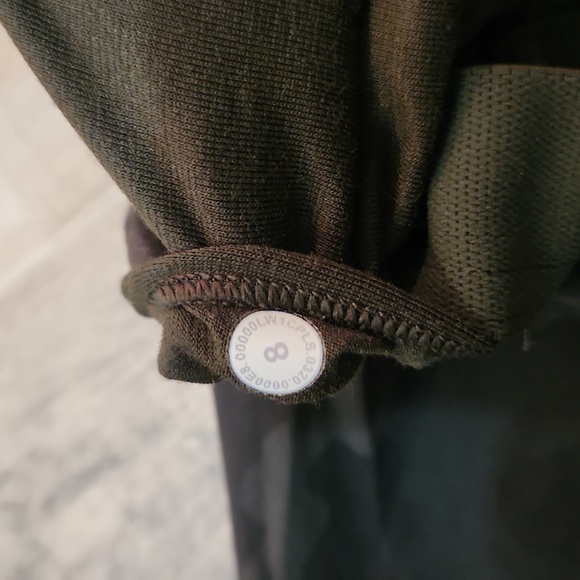 Lululemon power y tank - Picture 3 of 3